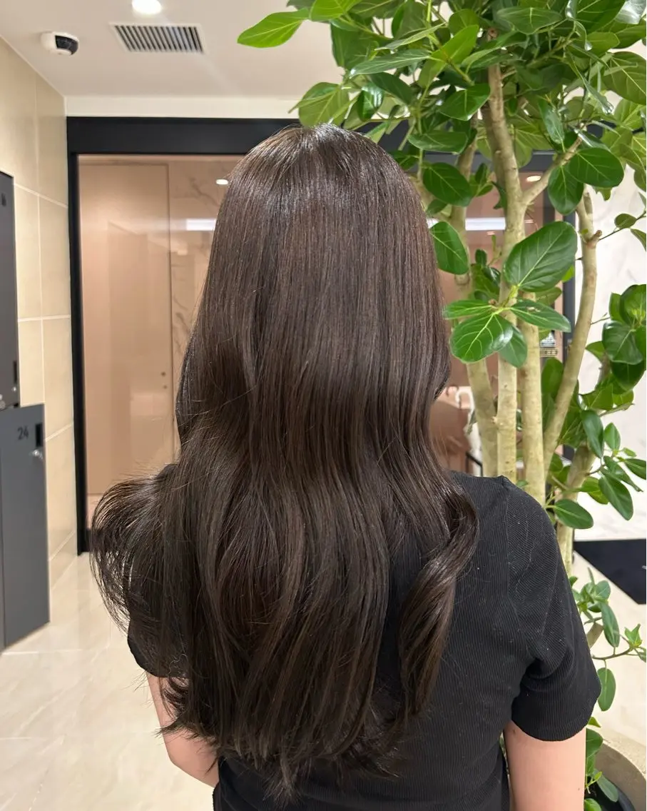 カラー 山澄 南奈のヘアスタイル