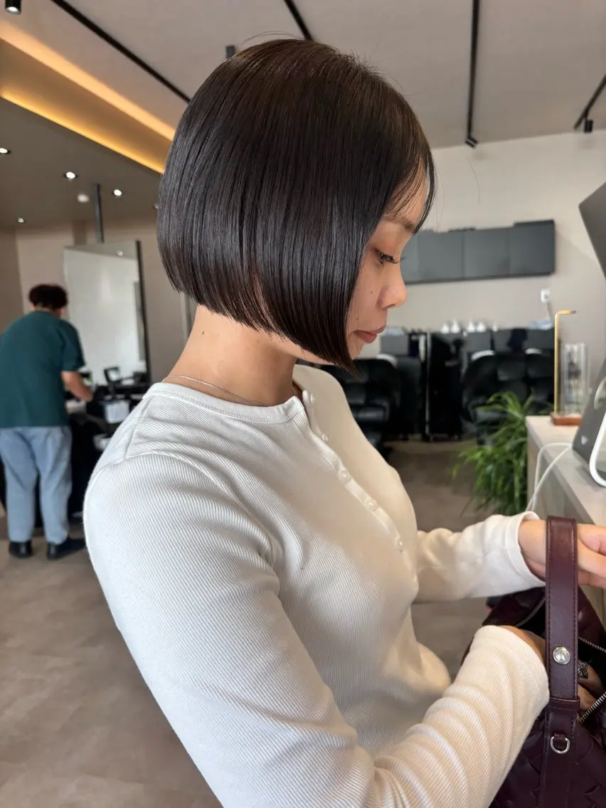 ショート ボブ カット 山本 真生のヘアスタイル