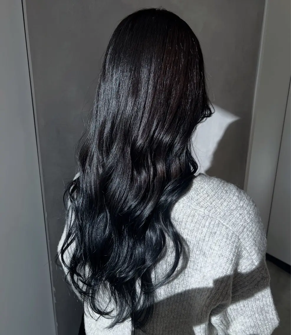 ロング カット ヘアカラー ハイトーン/うる艶 カラー Mioのヘアスタイル