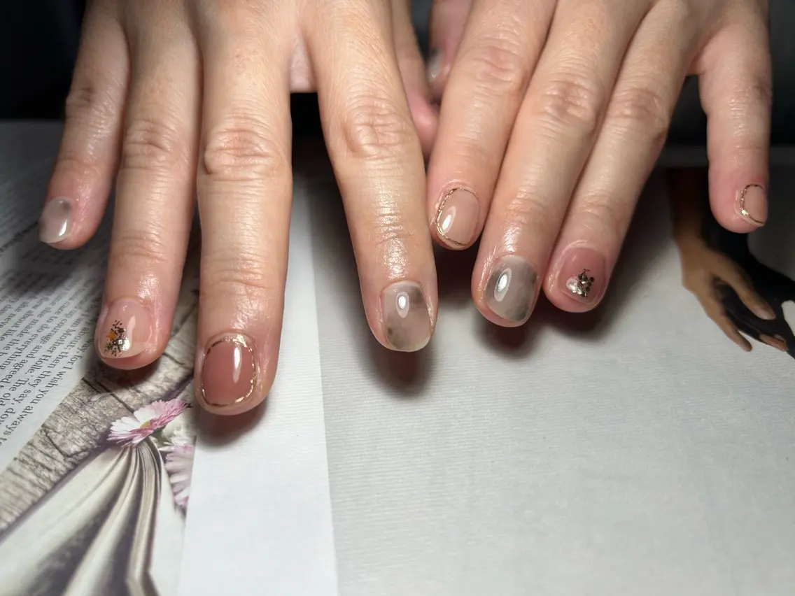 ネイル ハンドネイル nailroom‪ sb‪‪𓈒𓂂𓏸のネイルデザイン