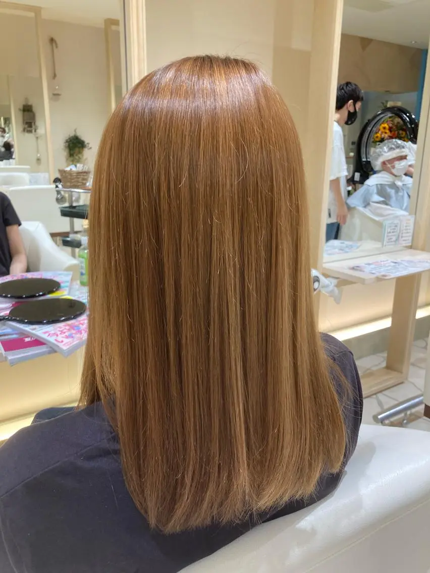 抜群の触り心地と軽やかさ✨縮毛矯正(カット+最上級トリートメント込み)の写真