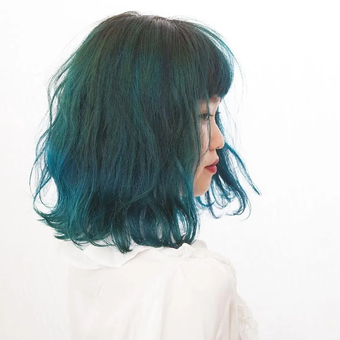 ミディアム カラー ブルーカラー 艶髪サラサラカラー 🌈前原健吾のヘアスタイル