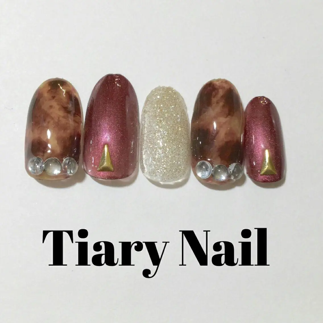 ネイル tiarynail K K🐼のネイルデザイン