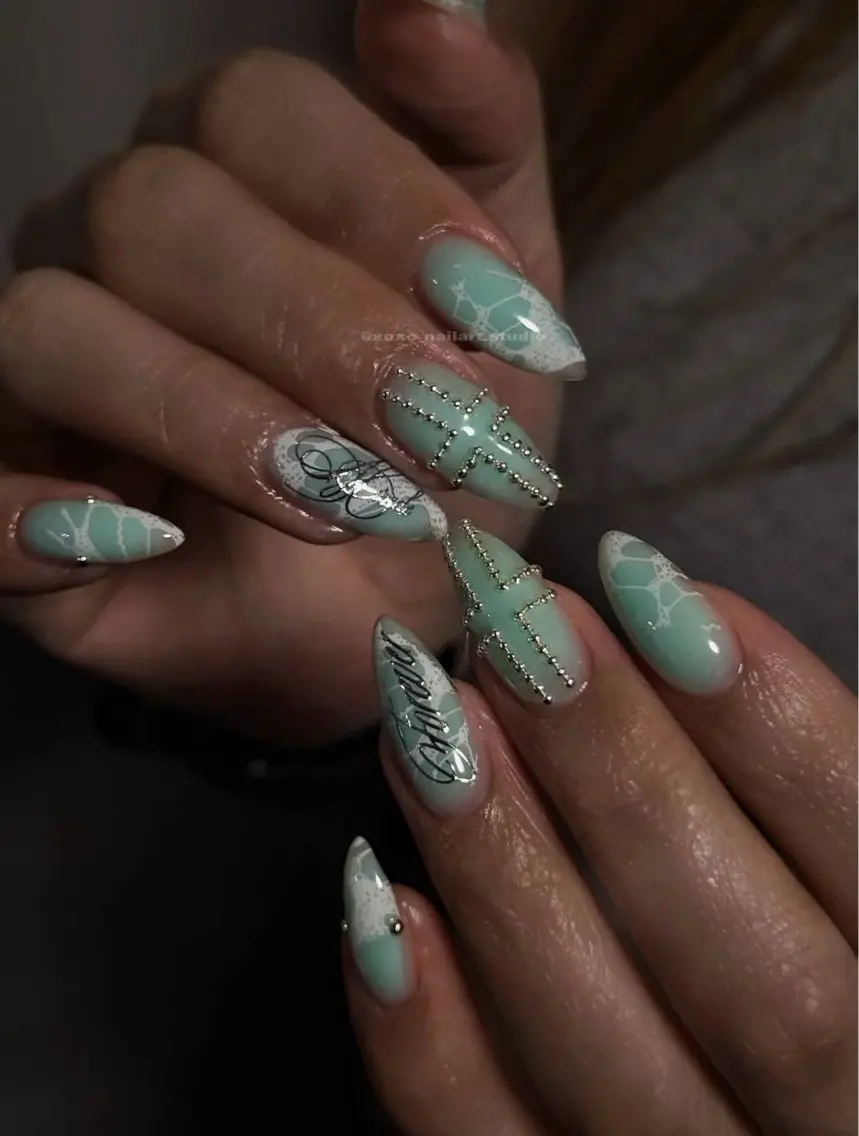 ネイル ハンドネイル HAPPI NAIL CALINのネイルデザイン