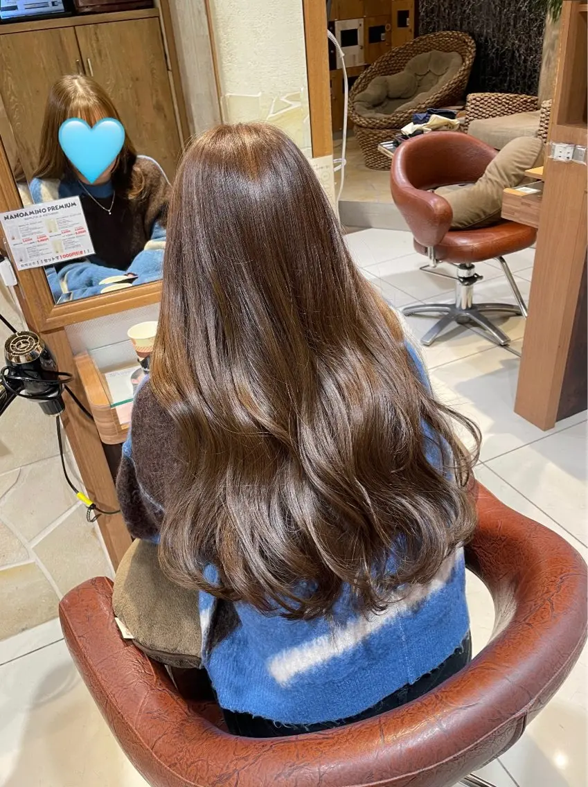 ロング カラー リベルテ新宿 顔周りレイヤー/艶髪のヘアスタイル