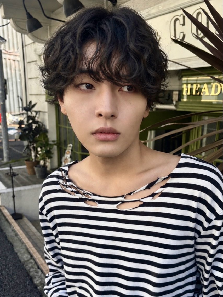 ショート カラー パーマ メンズ メンズパーマ カット パーマ メンズカット💇🏼 kanonのヘアスタイル