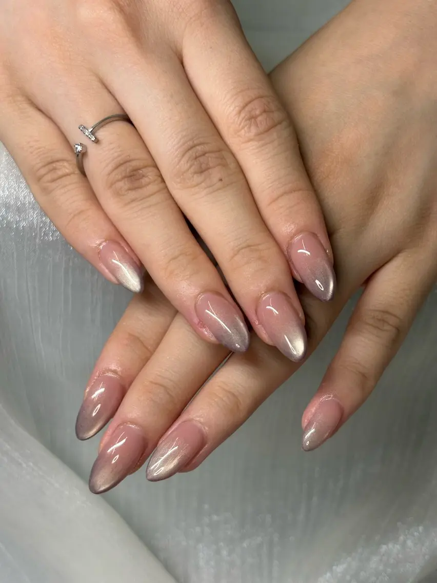 ネイル グラデーション マグネットネイル glowé Runaのネイルデザイン