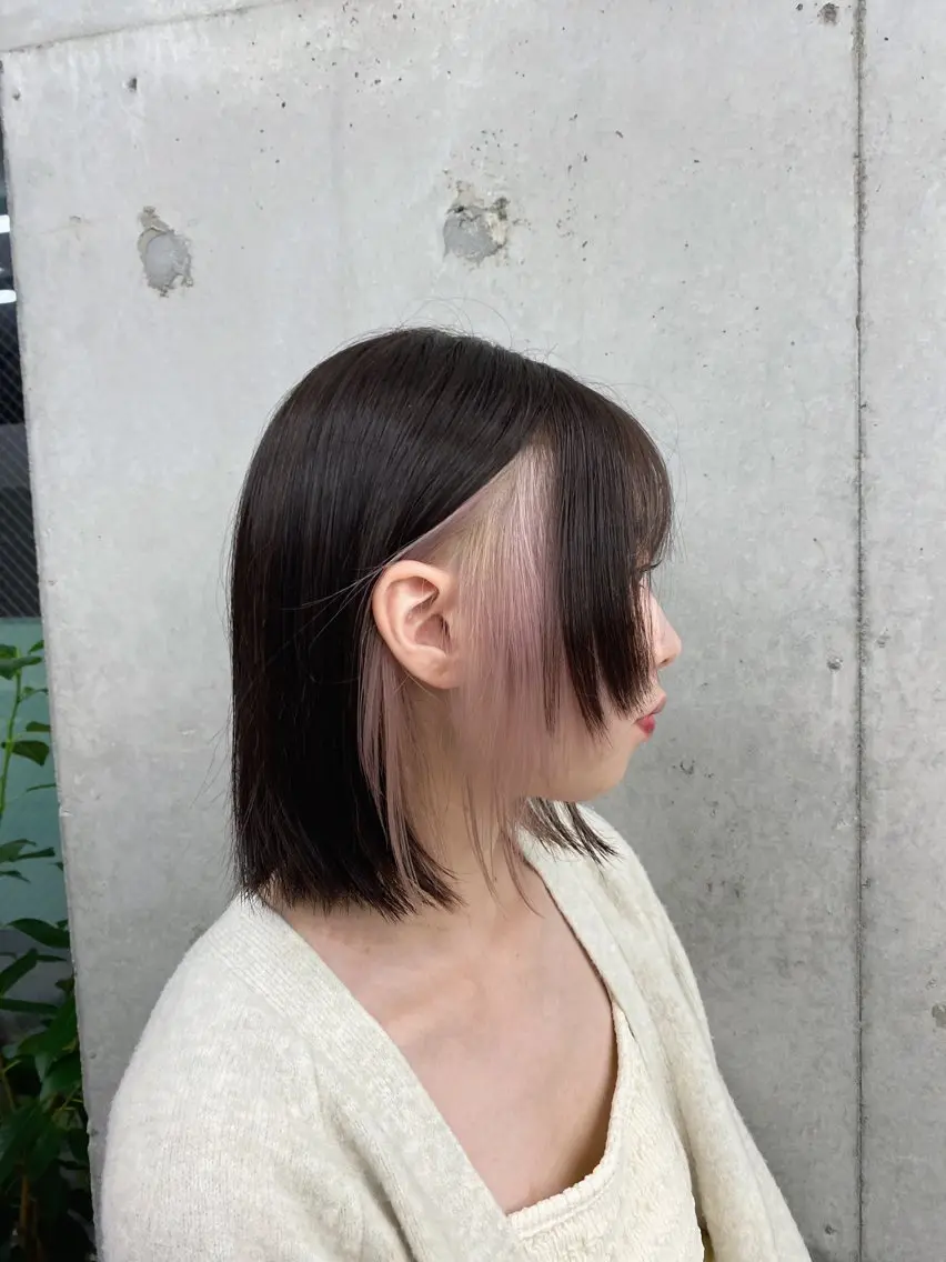 ショート カラー ピンクカラー ホワイトピンク 縮毛矯正 齋藤 椋哉のヘアスタイル