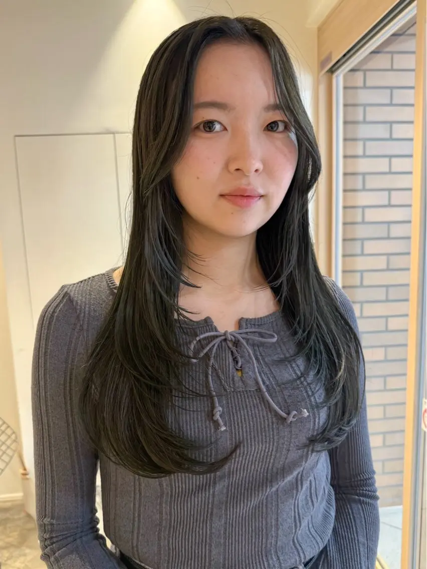 セミロング カット ヘアカラー ANY mikuのヘアスタイル