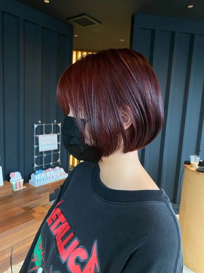 ショート カラー ブリーチ ブリーチなしカラー レッドカラー マエダ ショウゴのヘアスタイル