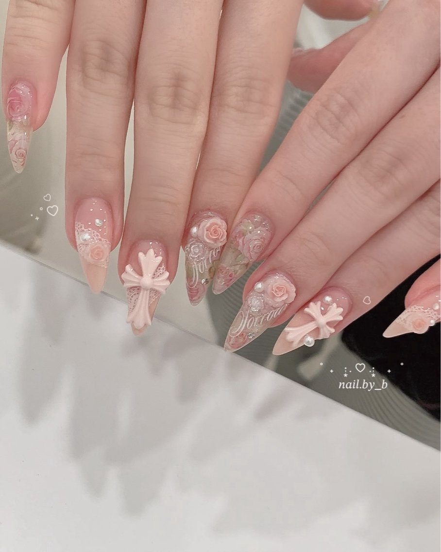 ネイル アートネイル フレンチネイル ジェルネイル キラキラネイル 韓国ネイル ハンドネイル ICE Nailsのネイルデザイン