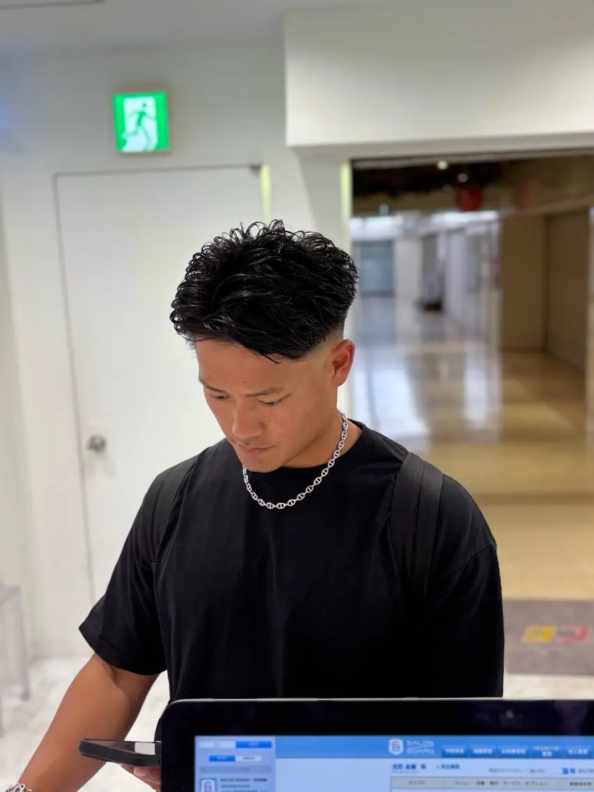 ショート メンズ 頭身浴ヘッドスパ🌿 艶カラー/ヒロトのエステ・リラクイメージ