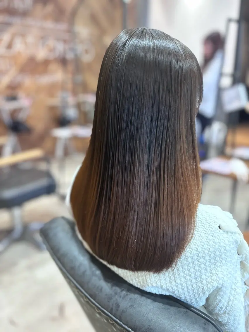 セミロング パーマ カット 縮毛矯正 新村 小夏のヘアスタイル
