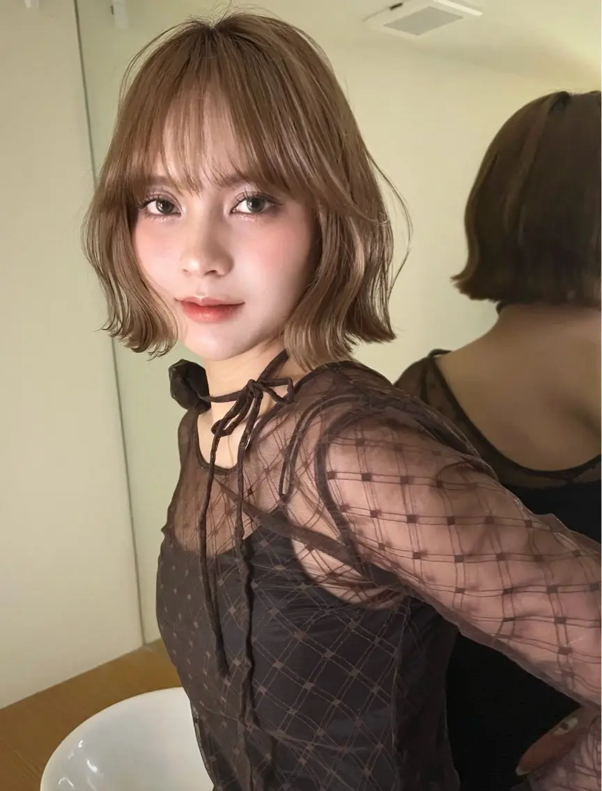 ショート カラー ボブ 小顔カット カット ヘアカラー 小顔ボブ jilblanカホのヘアスタイル