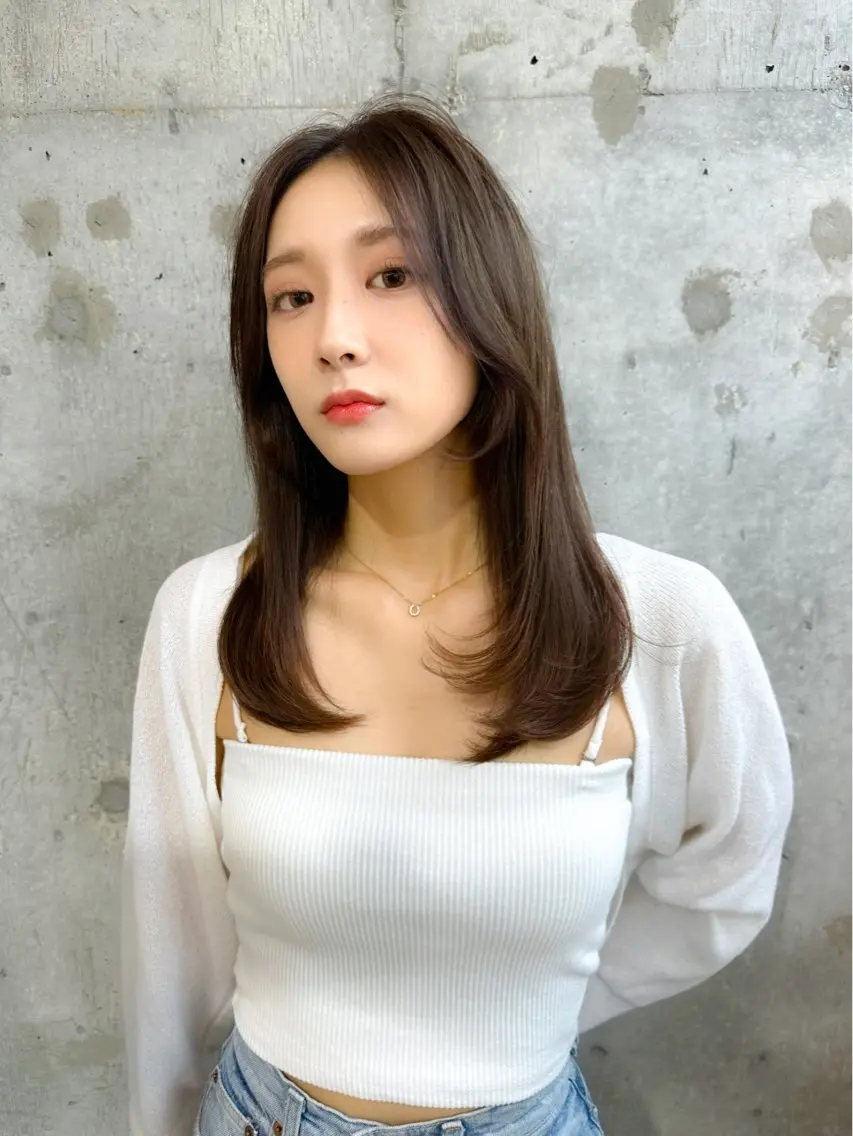 セミロング カラー カット ヘアカラー トリートメント ヘッドスパ 髪質改善/韓国ヘア レイヤー/新宿/ロミのヘアスタイル