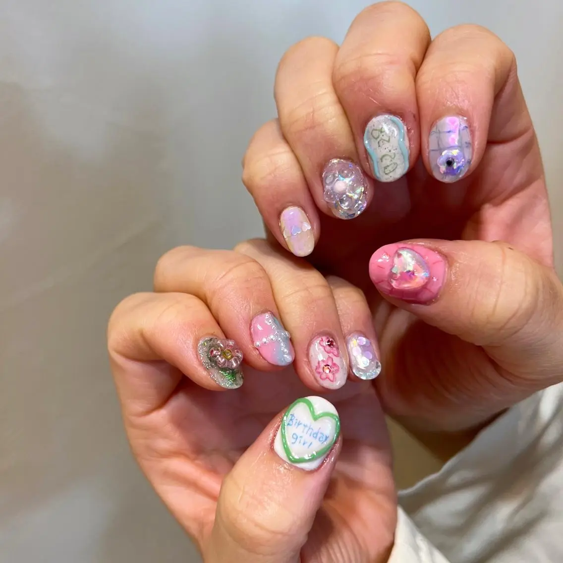 ネイル ハンドネイル 新井 ひなののネイルデザイン