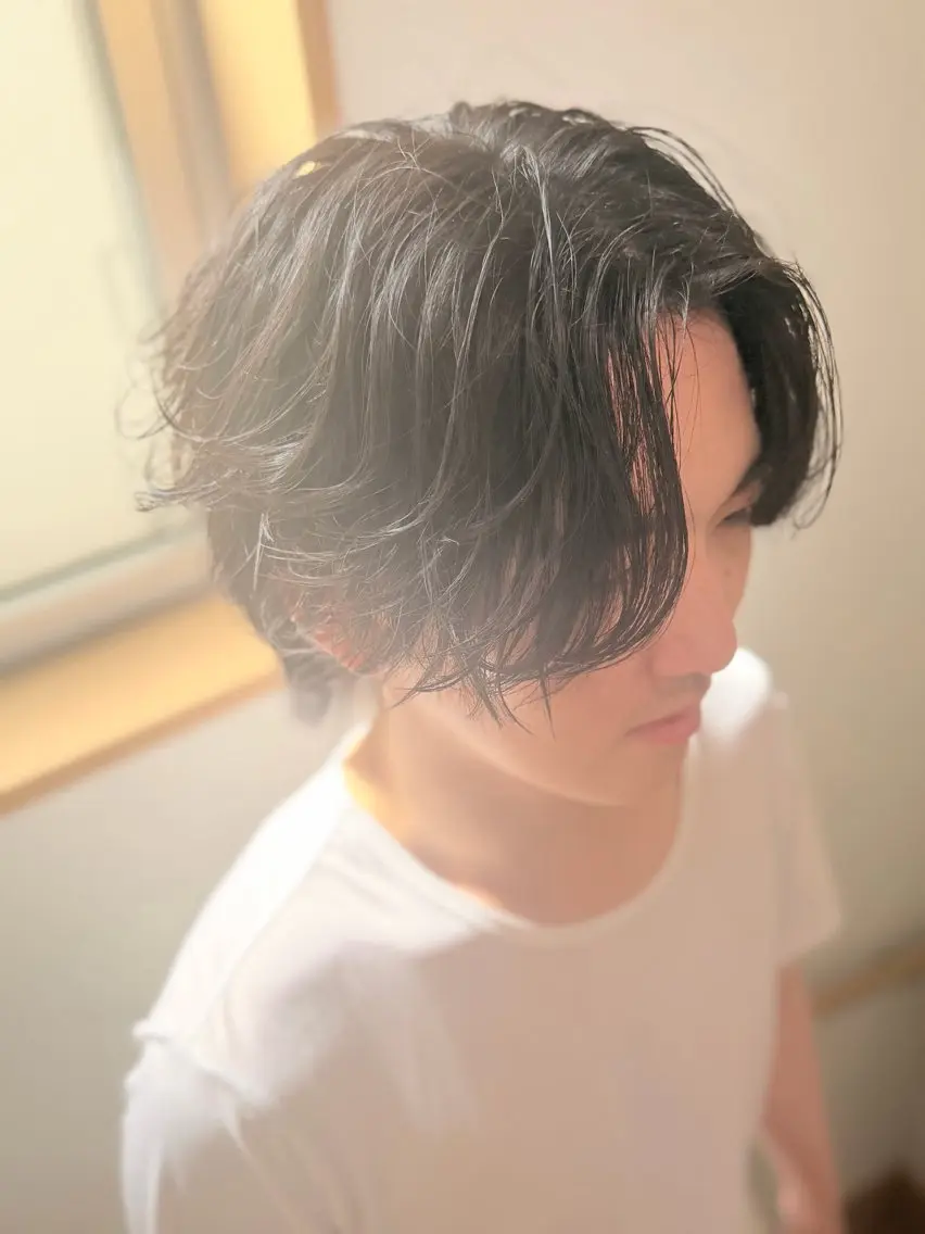 メンズ ハイトーン/ 毛流れ/湘海のヘアスタイル