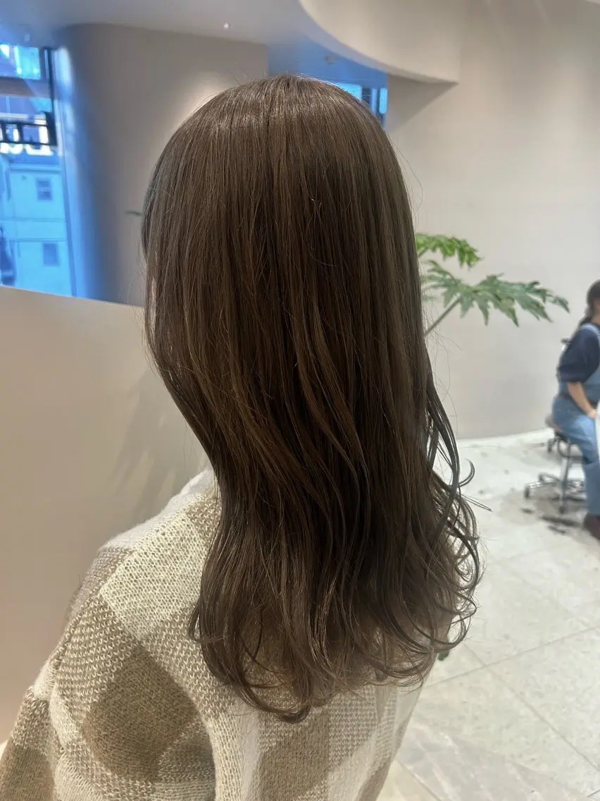 ロング カラー 透明感カラー 浅倉栞 /透明感カラーのヘアスタイル