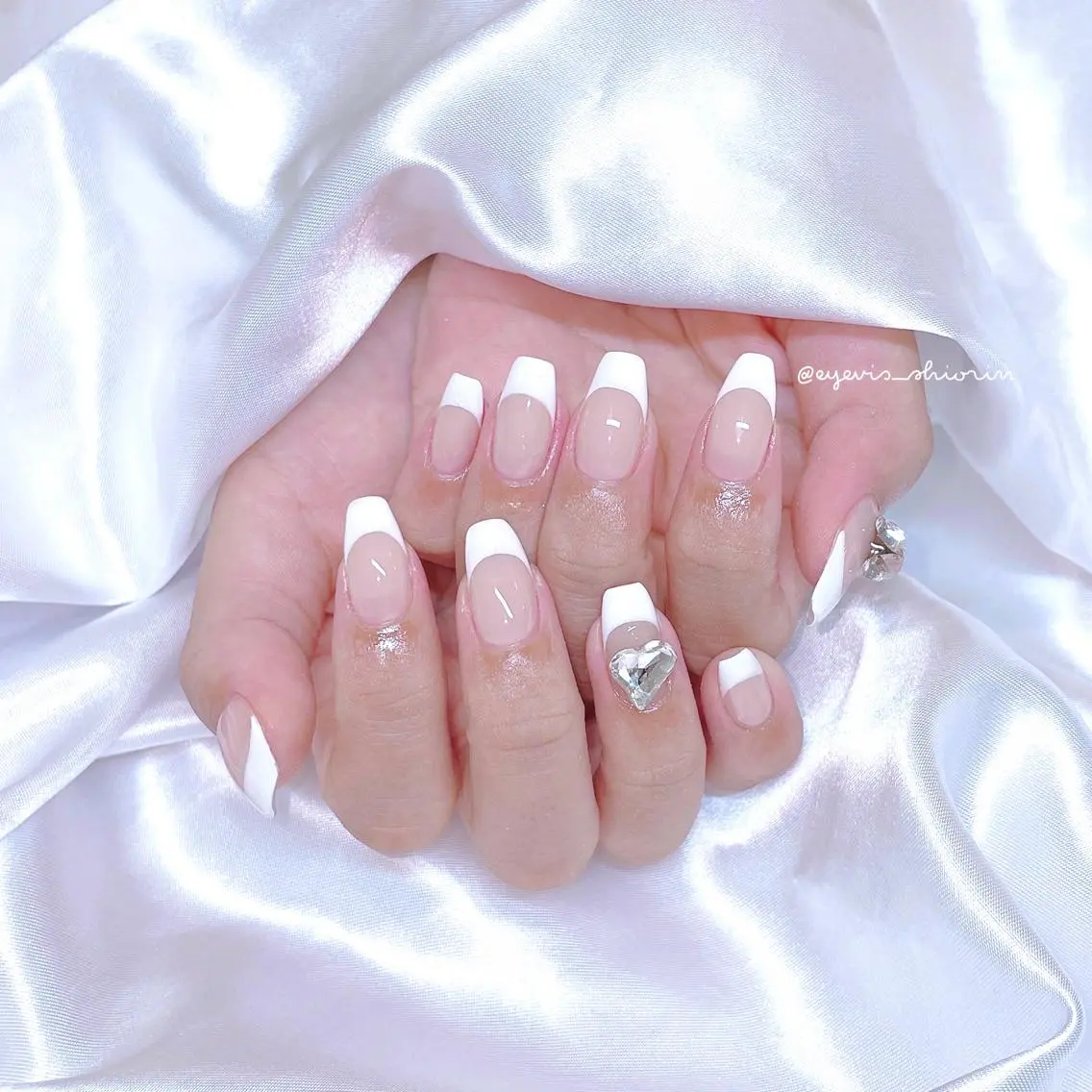 💜フレンチネイル(クリアベース)の写真