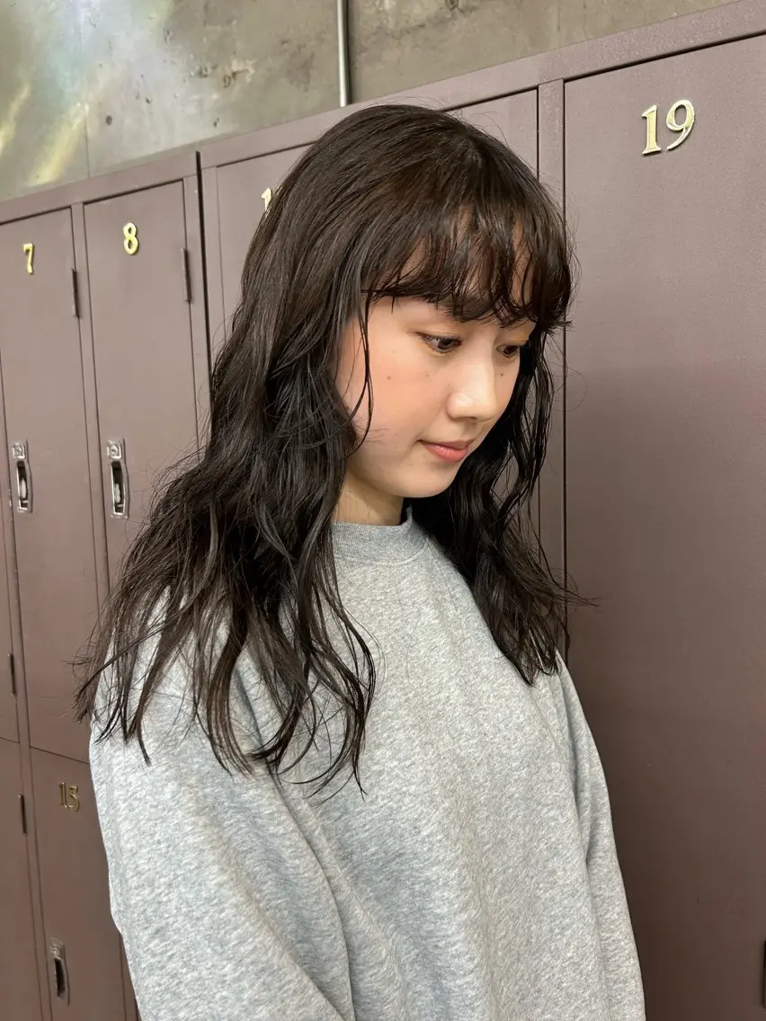 ロング カラー パーマ ブラウンカラー オリーブブラウン ロング カット パーマ maho/垢抜け カラーパーマのヘアスタイル