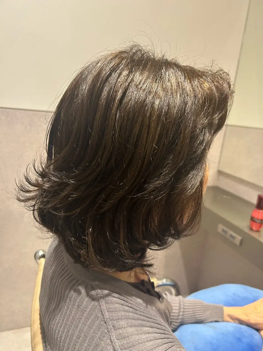 ミディアム カラー パーマ 小澤 達也のヘアスタイル