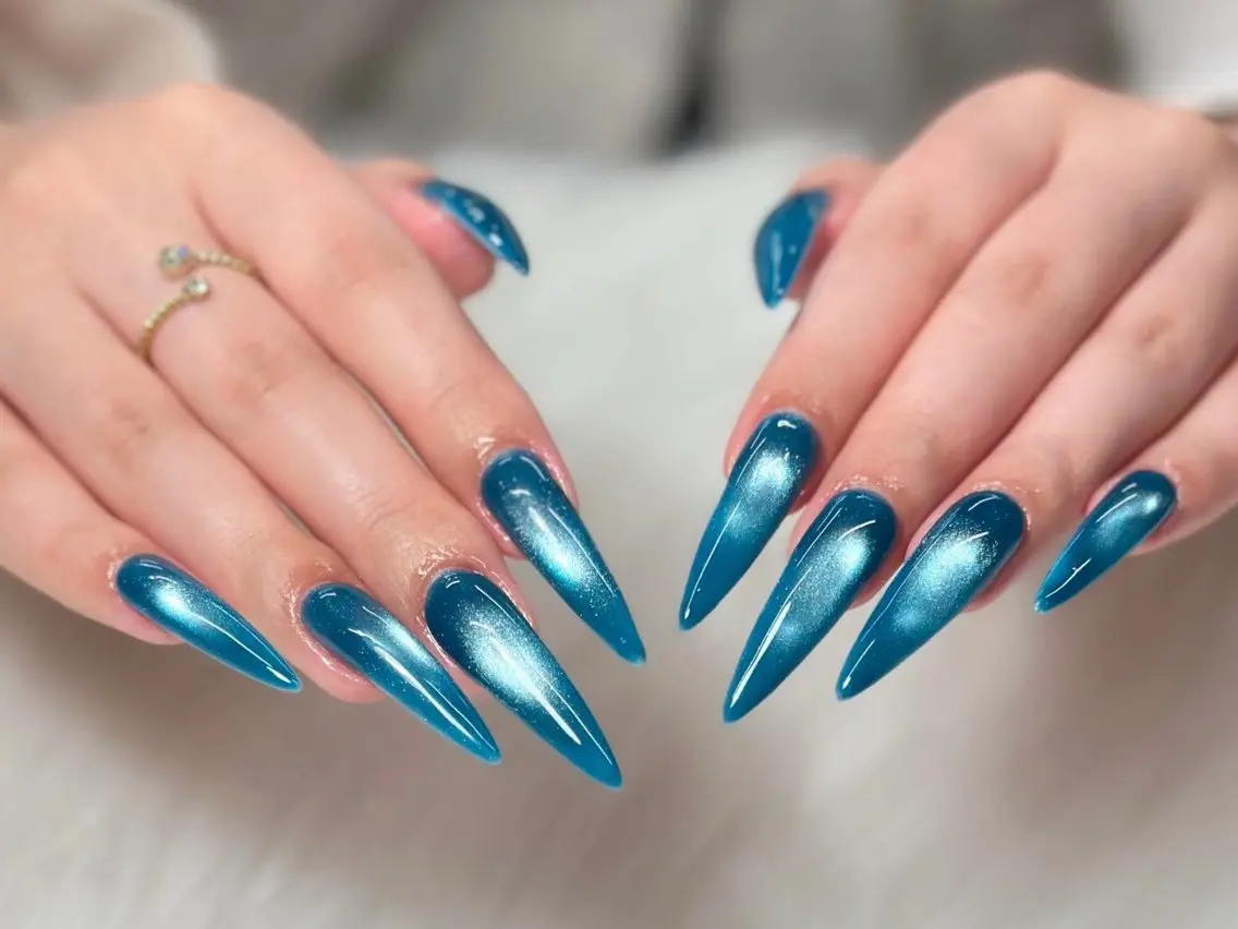 ネイル AURA NAIL 上前津のネイルデザイン