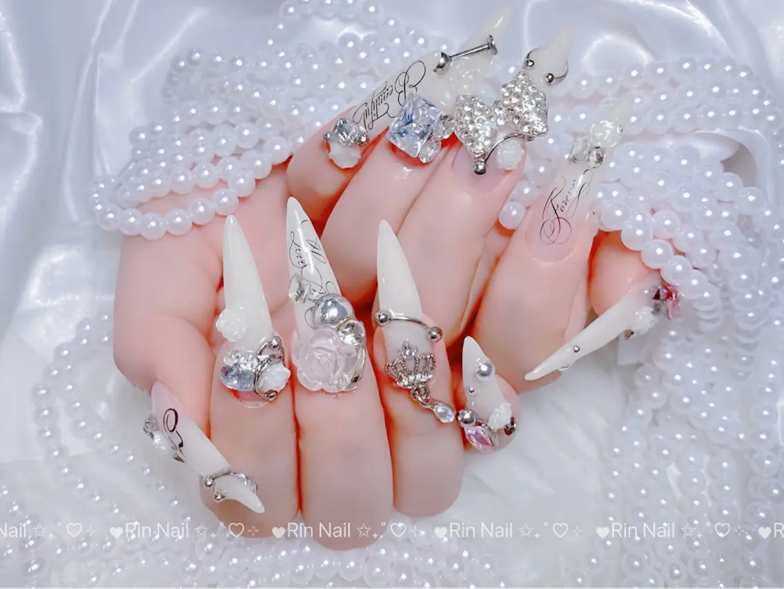 ネイル オーロラネイル ブルー フットネイル ジェルネイル 氷ネイル・うるうるネイル ハンドネイル Rin Nail 新大久保店のネイルデザイン