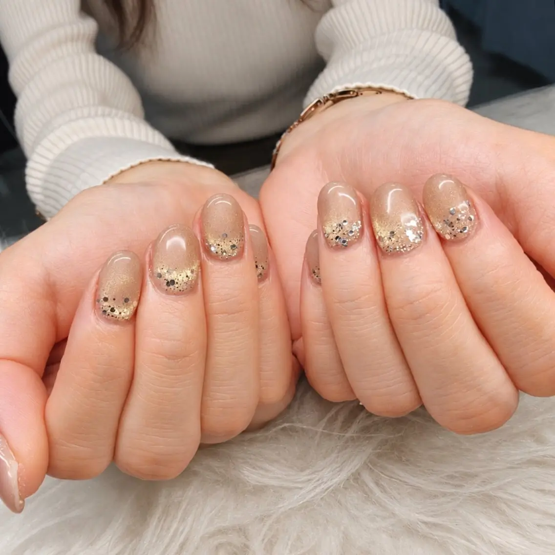 ネイル ジェルネイル ゴールド キラキラネイル ラメ(グリッター) オフィスネイル ハンドネイル CUREist💅 所沢駅徒歩7分のネイルデザイン