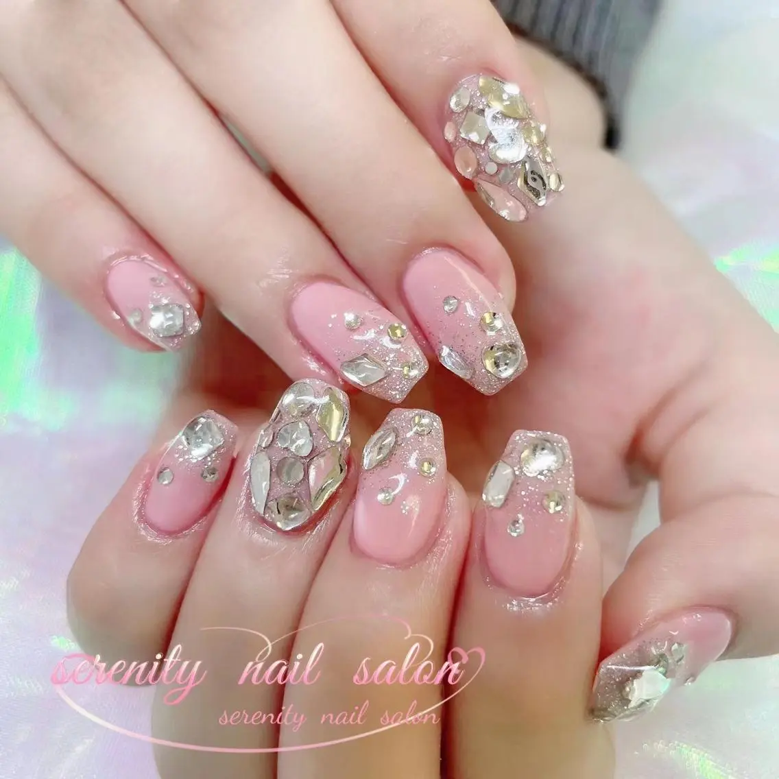 ネイル ハンドネイル ハンドケア ✨Serenity Nail salonのネイルデザイン