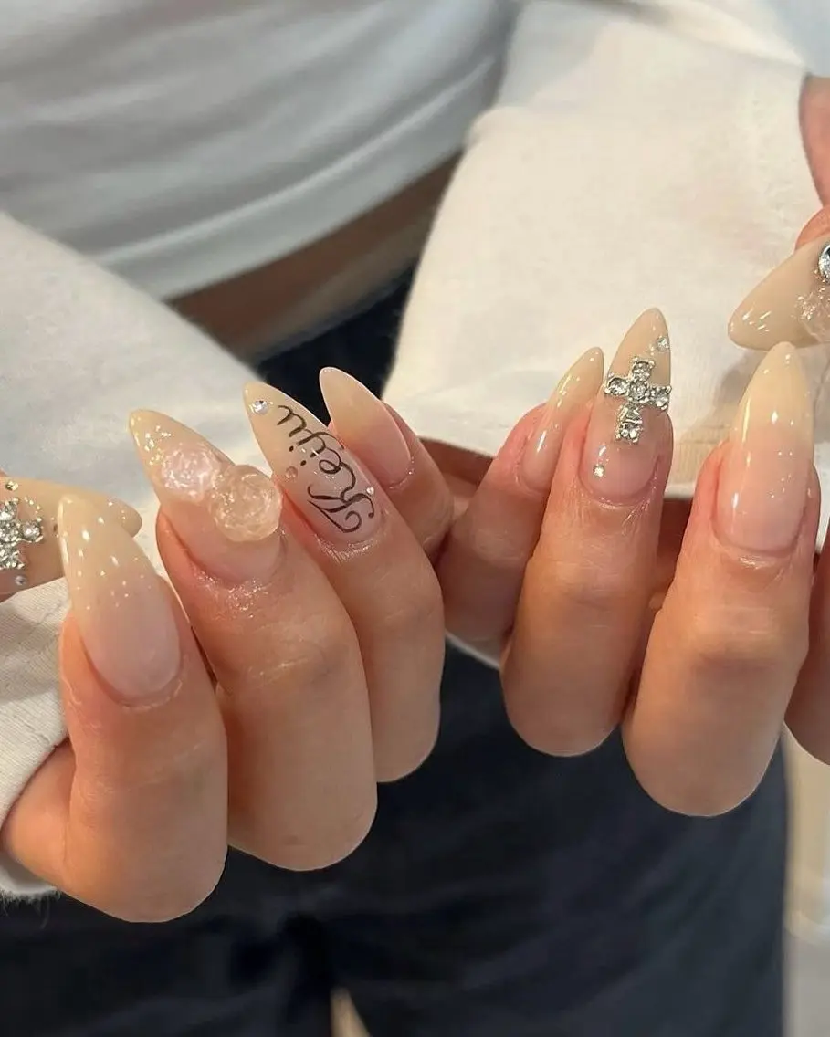 ネイル 韓国ネイル マグネットネイル 持ち込み Mimi Nail_Royalのネイルデザイン
