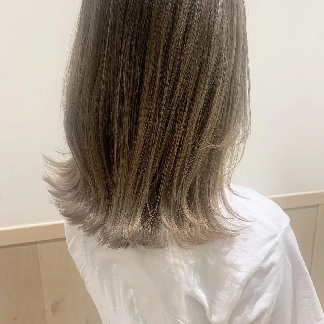 セミロング カラー グラデーションカラー 𝒢𝒾𝓇𝓁𝓎 ⑅ 𝓎𝓊𝓀𝒶のヘアスタイル