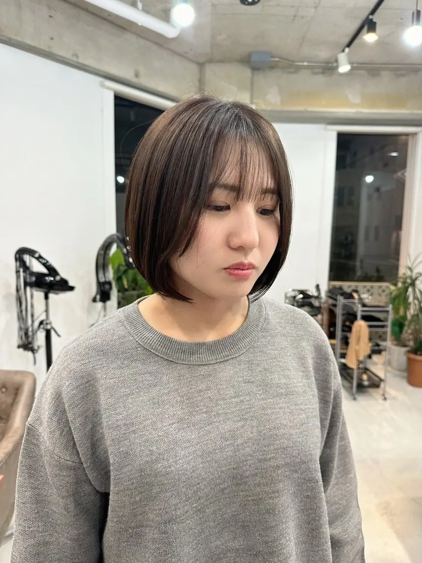 ショート ボブ 顔周りカット カット ヘアカラー トリートメント カイリ /レイヤーカットのヘアスタイル