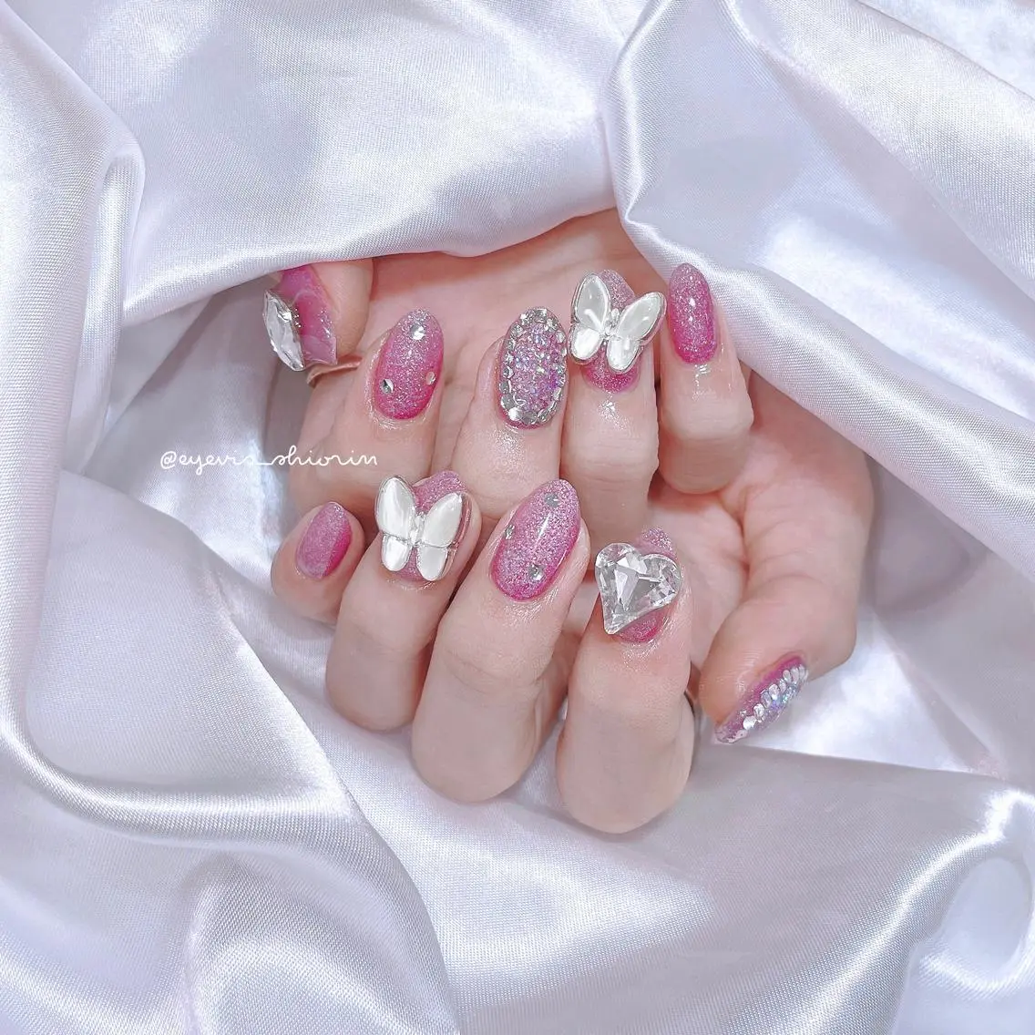 ネイル ROWnail Shioneのネイルデザイン