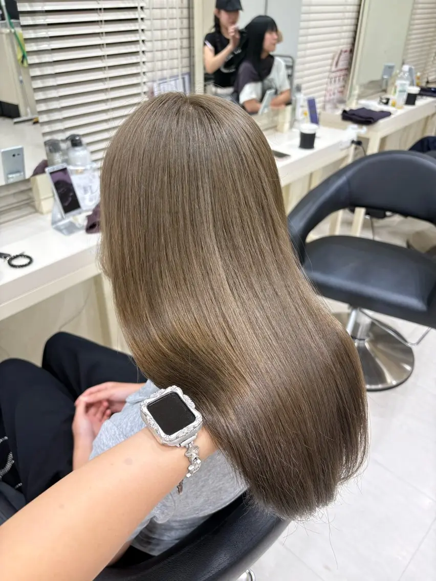 ミディアム カラー ヘアアレンジ ヘアカラー 💟RINNA 艶カラー💟のヘアスタイル
