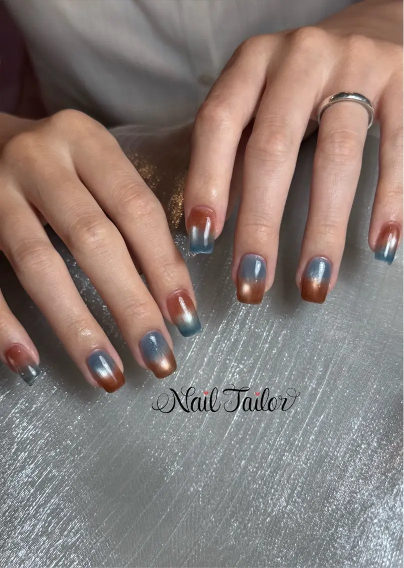 ネイル ブラウン 長さ出し 水色 マグネットネイル スクエアネイル ハンドネイル NailTailor ネイルテイラーのネイルデザイン