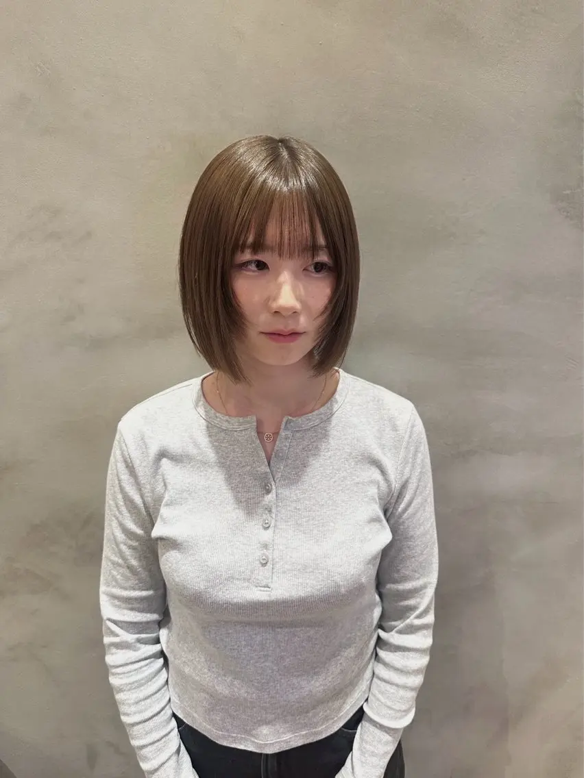 ショート 切りっぱなしボブ ボブ 顔周りカット レイヤーカット YU-KI 🐈‍⬛のヘアスタイル