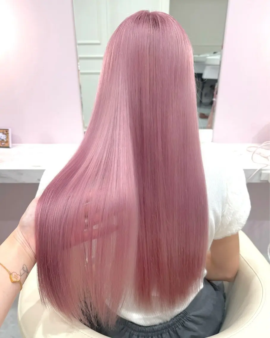 ロング カラー ブリーチ 透明感カラー ハイトーンカラー ヘアカラー ハイトーンカラー💞 くるみ🎀のヘアスタイル