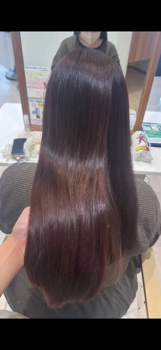 ロング 川又 愛美のヘアスタイル