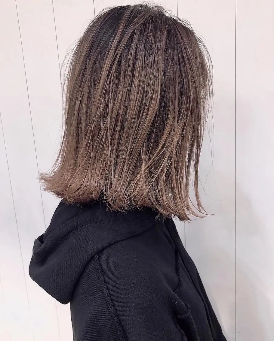ミディアム カラー ミディアムパーマ バレイヤージュ ブリーチ 透明感カラー グラデーションカラー カット ヘアカラー トリートメント 髪質改善/透明感 OAK兵庫のヘアスタイル