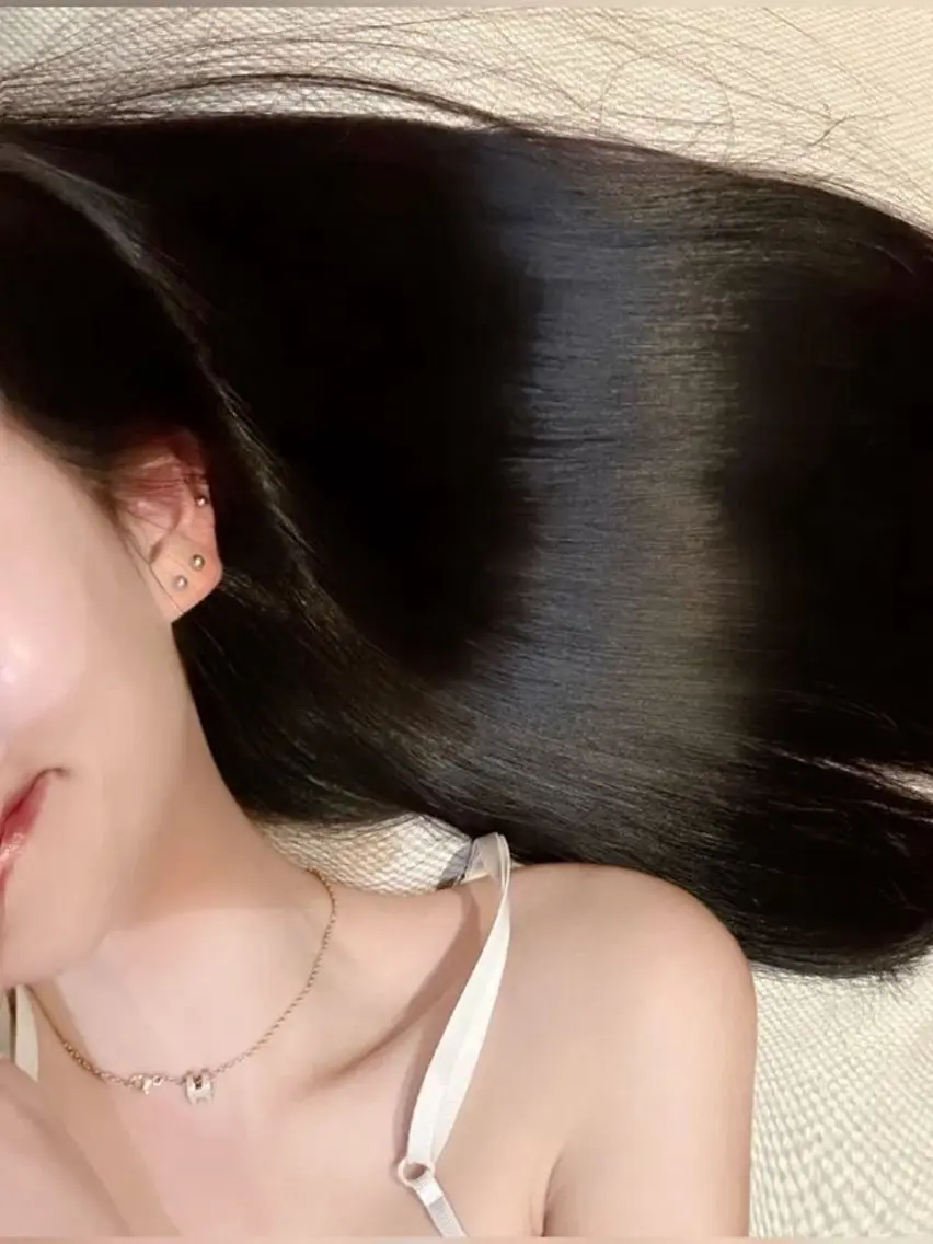 【✨絶対美髪になれる髪質改善メニュー✨】　髪質改善ストレート＋最高級うる艶トリートメント＋顔まわりカットの写真