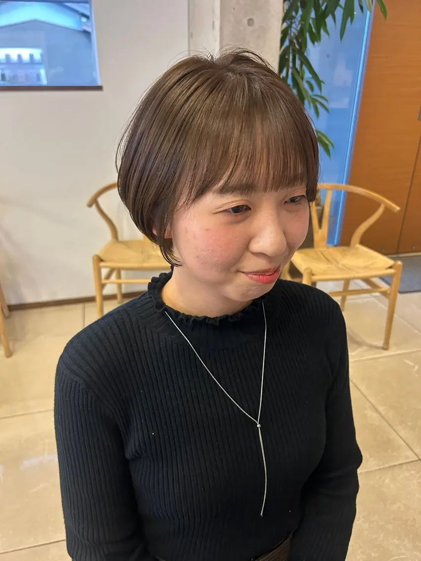 ショート カラー 丸山 莉世のヘアスタイル