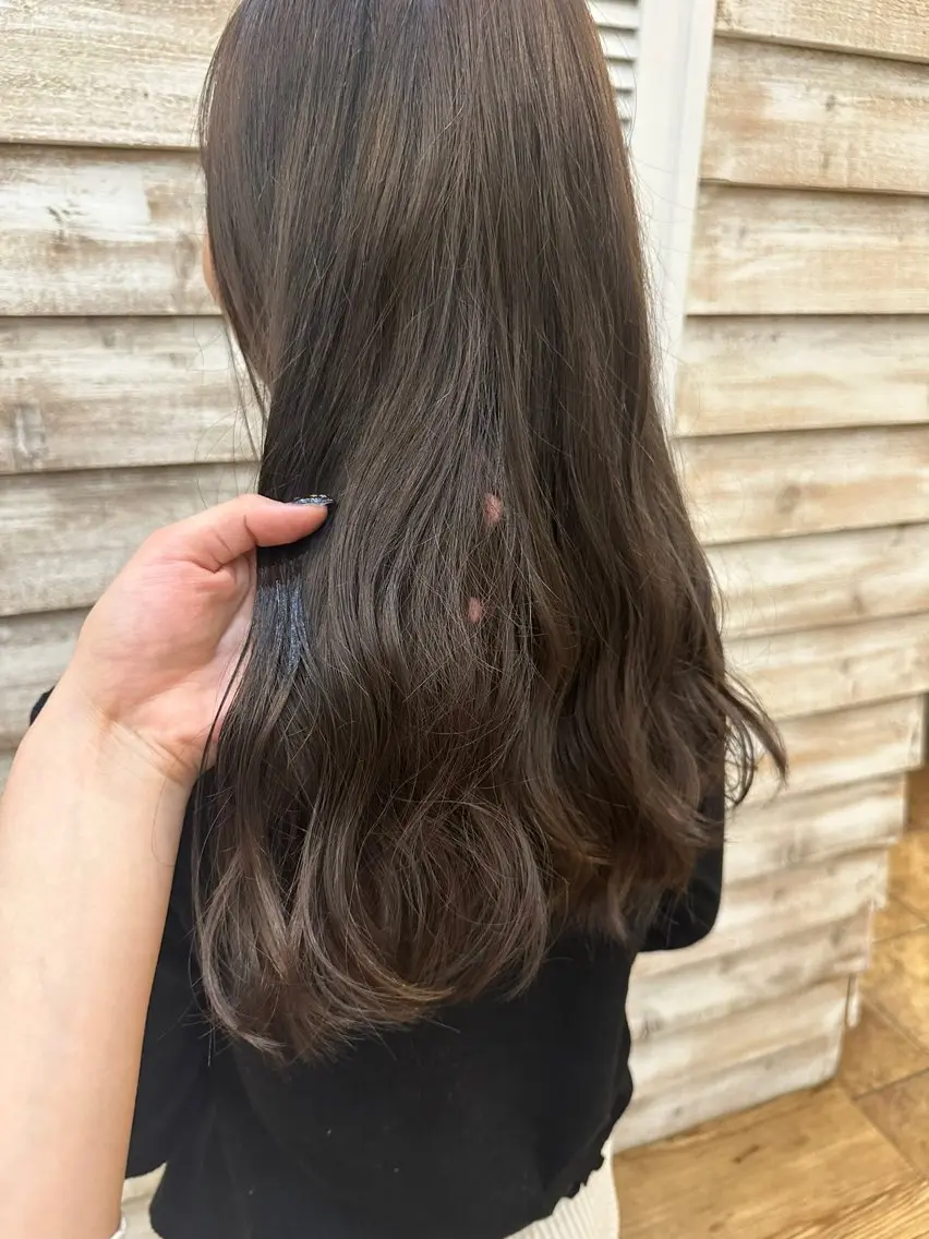 カラー ベージュカラー ブリーチ 透明感カラー 🪩格安モデル 募集中🪩モエ🪩のヘアスタイル