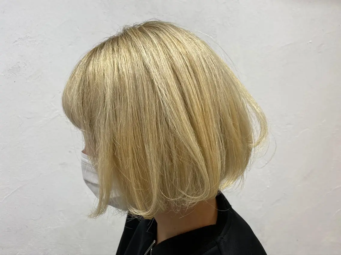 カラー ブリーチ ブロンド 外国人風カラー 小岸 竜のヘアスタイル