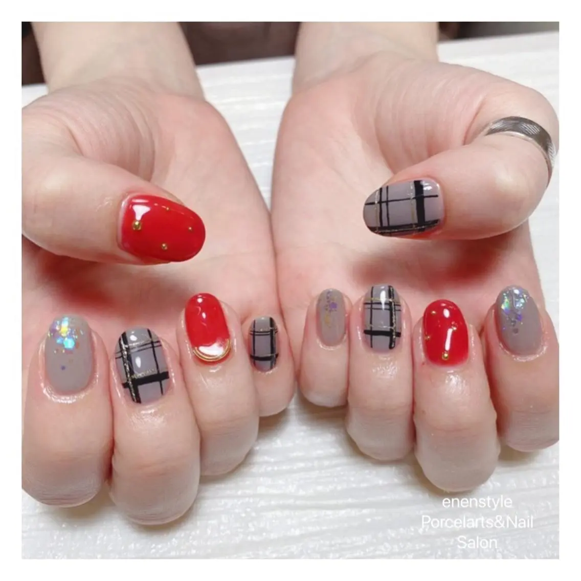 ミディアム ネイル ハンドネイル 🐾enen style 🐾のネイルデザイン