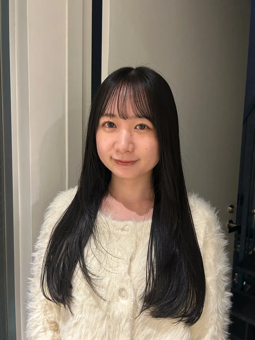 ロング ヘアカラー 髙林 優衣のヘアスタイル