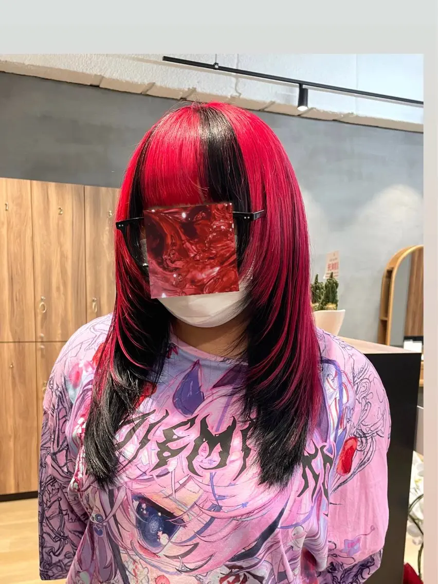 セミロング カラー デザインカラー レイヤーカット ヘアカラー 透明感艶髪カラー /府中/Mizukiのヘアスタイル