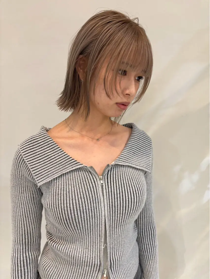 ショート カラー ベージュカラー ヘアカラー 髙木 千惺/カラーモデルのヘアスタイル
