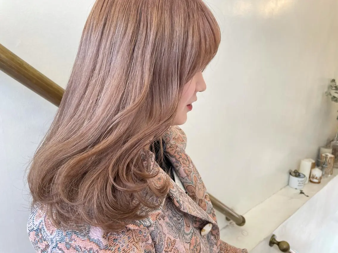 セミロング カラー パーマ ヘアアレンジ 透明感カラー オレンジ ピンクカラー 極上の艶髪 RINAのヘアスタイル