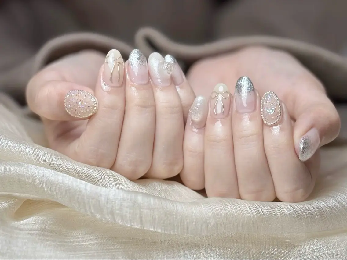 ネイル オーロラネイル チークネイル フレンチネイル ジェルネイル ガラスフレンチ ハンドネイル Nail Jolieのネイルデザイン