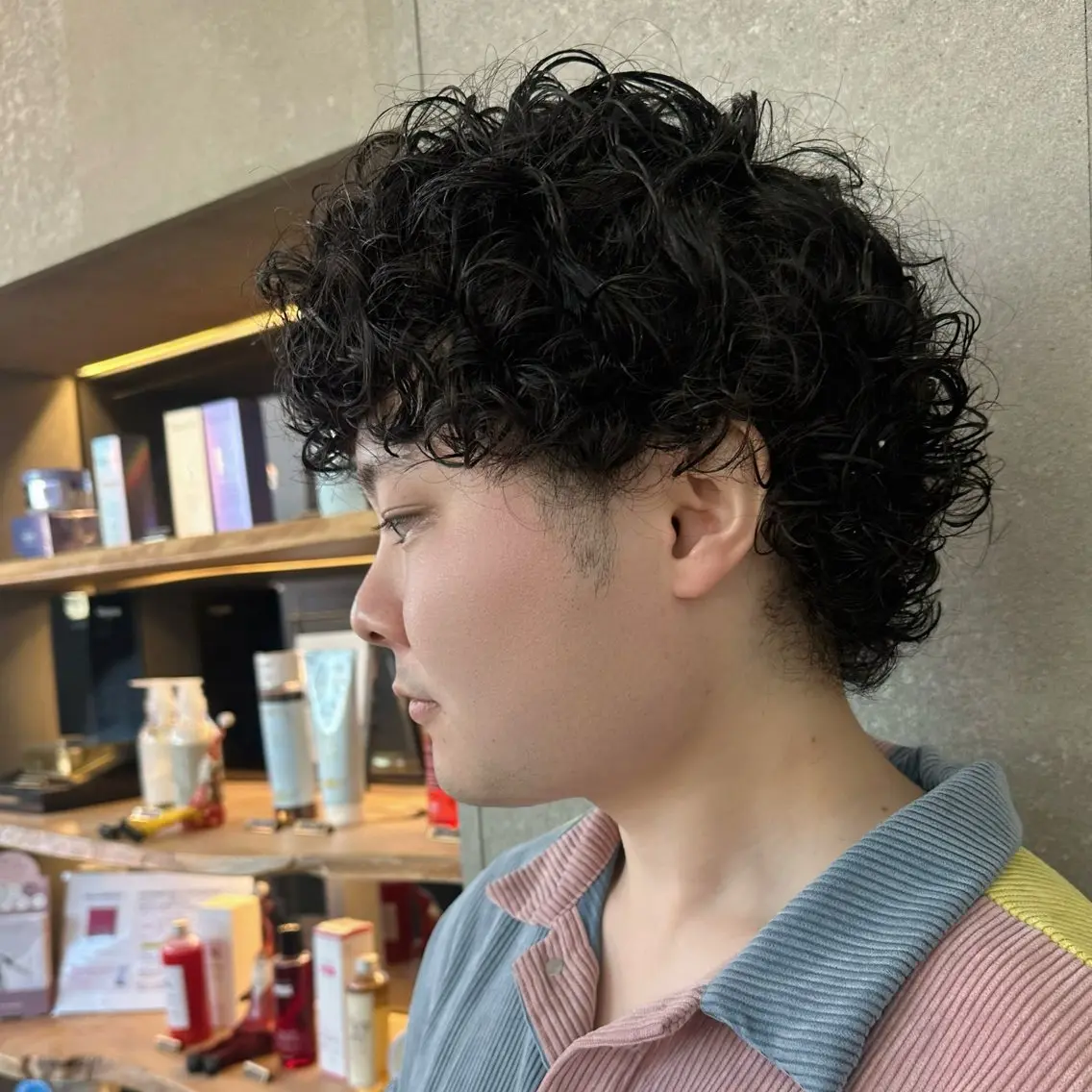 ショート カラー パーマ メンズ カルマパーマ メンズパーマ スペインカール ツイストスパイラルパーマ 刈り上げ カット ヘアカラー パーマ ヘッドスパ 朝楽メンズパーマ 🥇メンズカット吉田のヘアスタイル